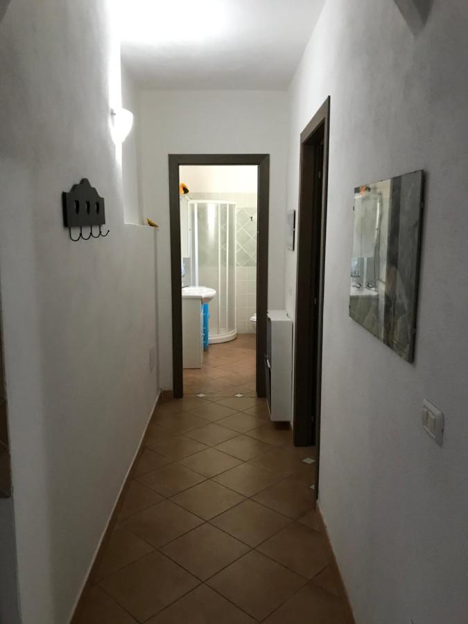 Blue House Apartment Badesi Bagian luar foto